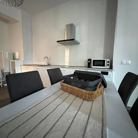 Marta Loft Diafano Con Jardin Y Aparcamiento En Historica דירה *