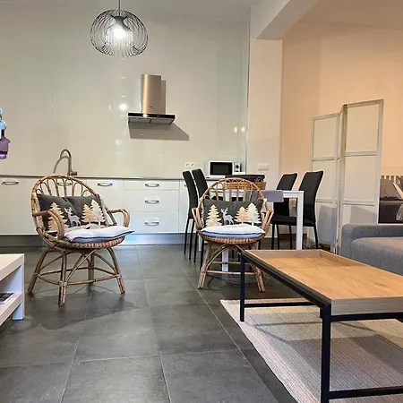 Marta Loft Diáfano Con Jardín Y Aparcamiento En Histórica Apartamento